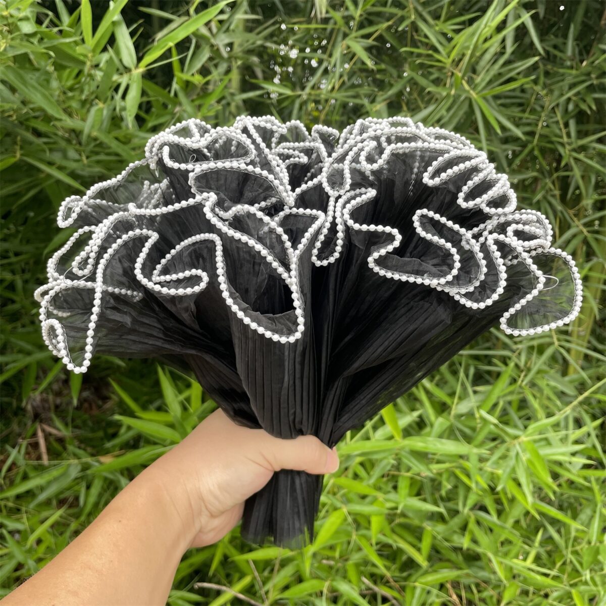 Pearl Wave Yarn Flower Packaging - Image 3